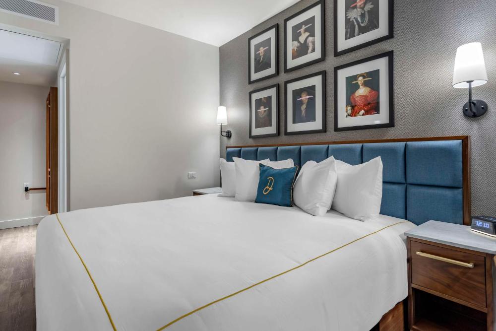 King Room interior